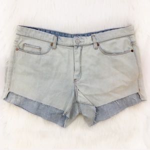 ✨5 FOR $25✨ Blank NYC Little Queenie Distressed Denim Shorts